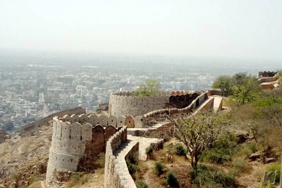 Fort boundary and the city of Jaipur in the background