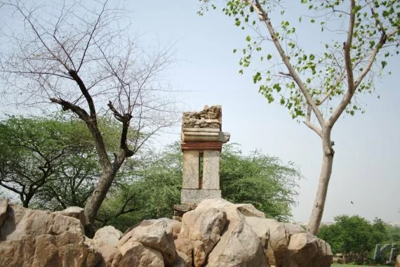 landscape stone arrangement not random Mehrauli Archaeological Park, New Delhi