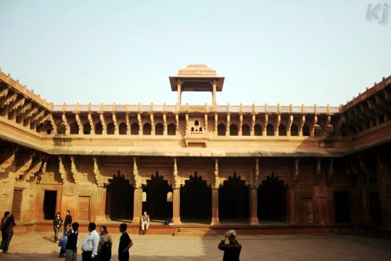 jahangiri mahal interior Agra Fort, Agra