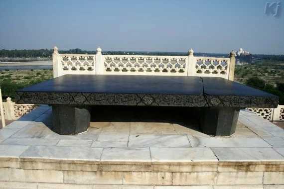 takht i jahangir agra fort Agra Fort, Agra